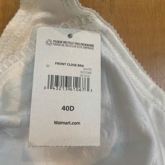 Simply Basic White Front Close Bra Size 40D No Wire Bra Style 5366 NWT - Picture 3 of 8